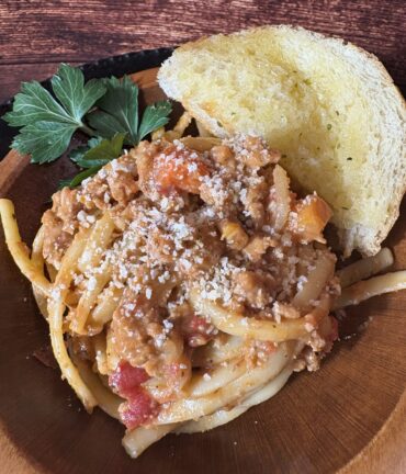 one pot turkey spaghetti bolognese, easy dinner